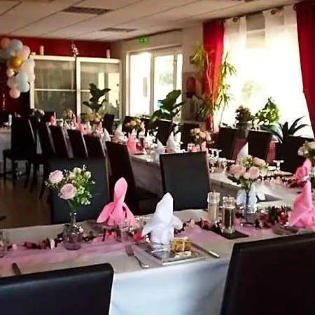 Le Grand Jardin 2* Aujargues
