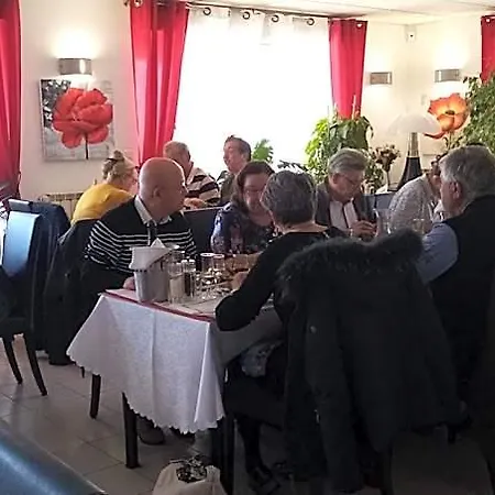 Hotel Le Grand Jardin Aujargues