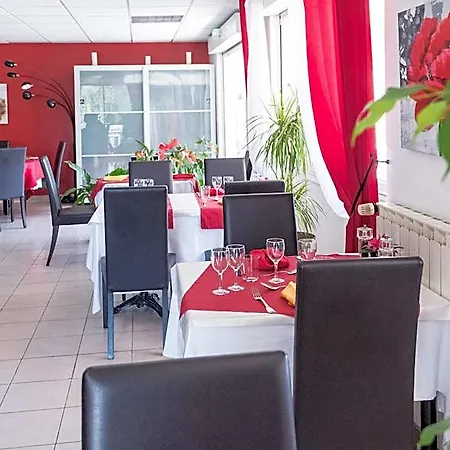 Le Grand Jardin 2*