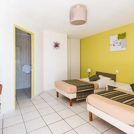 Le Grand Jardin 2* Aujargues