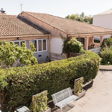 Le Grand Jardin 2* Aujargues