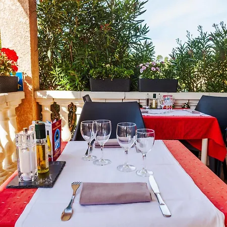 Le Grand Jardin Hotel